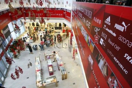 折扣與二手經(jīng)濟 服裝營銷中的價格革命與百貨業(yè)挑戰(zhàn)